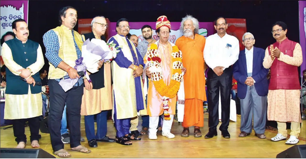  ୮୧ ବର୍ଷରେ ପ୍ରଫୁଲ୍ଲ କର, ଗୀତରେ ଗୀତରେ ଜନ୍ମଦିନର ଶୁଭେଚ୍ଛା