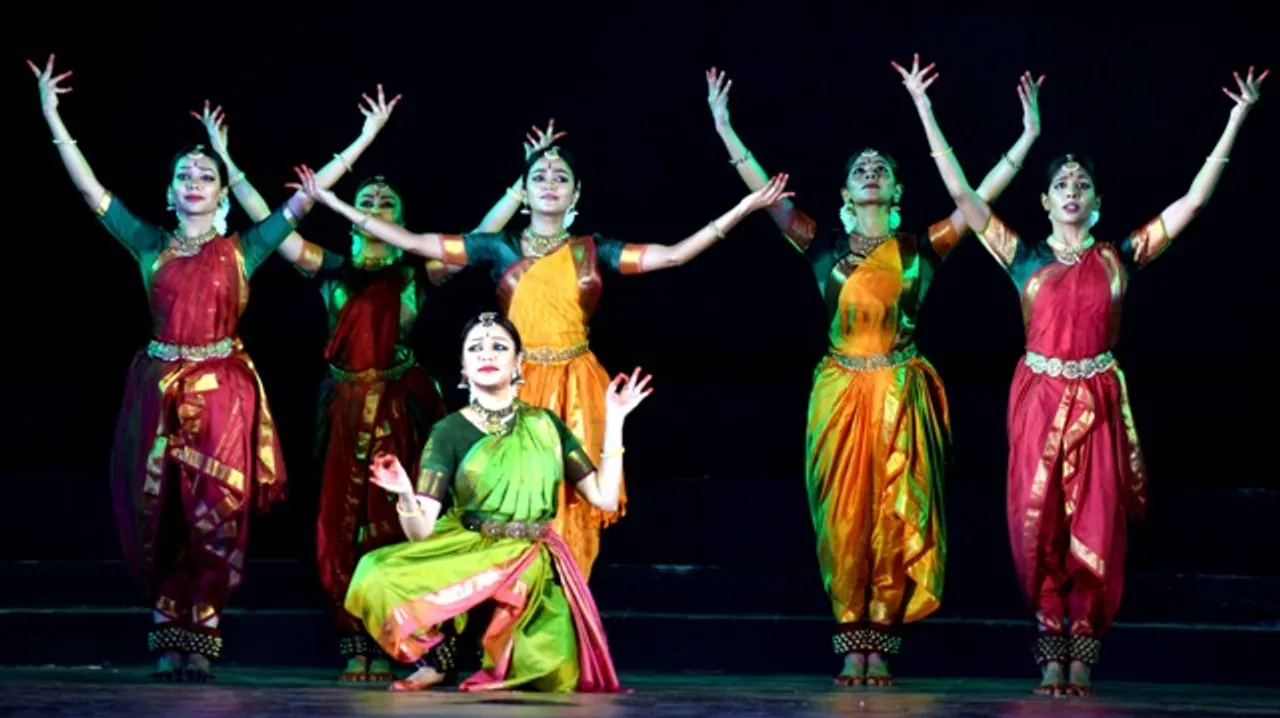  ଷୋଡ଼ଶ ଧଉଳି-କଳିଙ୍ଗ ମହୋତ୍ସବ ଉଦ୍‌ଯାପିତ : ମାୟାଧର ରାଉତଙ୍କୁ ରୁଚିବୁଦ୍ଧ ସମ୍ମାନ