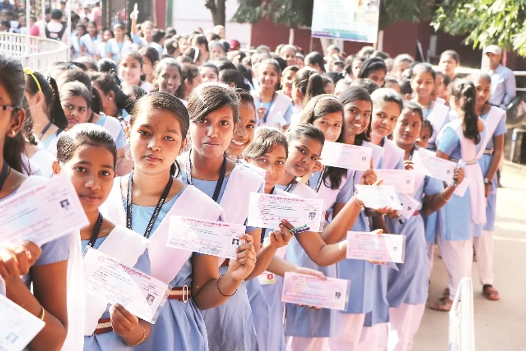  ଭୁବନେଶ୍ବରରେ ମାଟ୍ରିକ୍‌ ପରୀକ୍ଷା : ଭୟ, ଉତ୍ସାହରେ ସରିଲା ପ୍ରଥମ ଦିନ