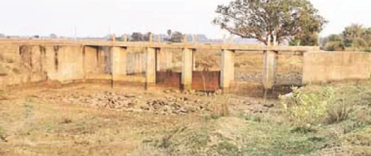  ଯାଜପୁରରେ କ୍ଷୁଦ୍ର ଜଳସେଚନ ଯୋଜନା ବିଫଳ : କାମରେ ଲାଗୁନି ଚେକ୍‌ଡ୍ୟାମ୍, ଲକ୍ଷ ଲକ୍ଷ ଟଙ୍କା ବରବାଦ