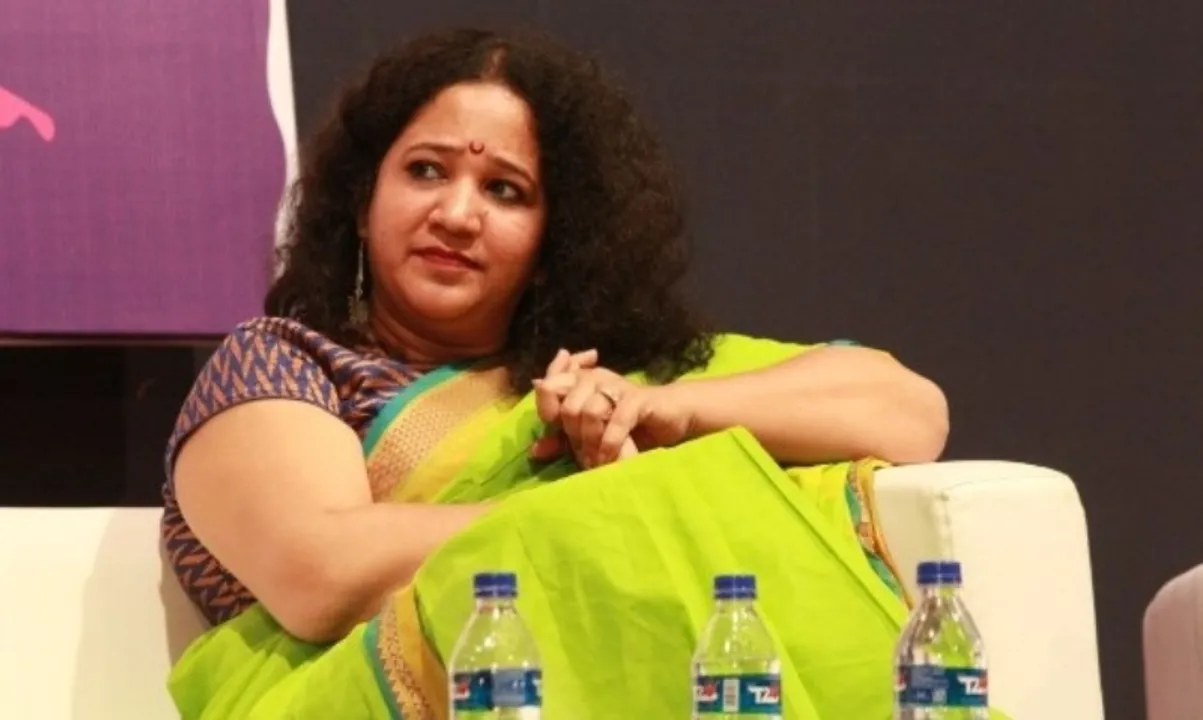 Oneindia Hindi 