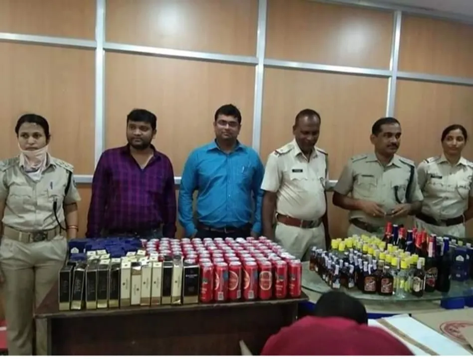  ଭଦ୍ରକରେ ୫ ଲକ୍ଷ ଟଙ୍କାରୁ ଉର୍ଦ୍ଧ୍ବ ମୂଲ୍ୟର ମଦ ଜବତ 