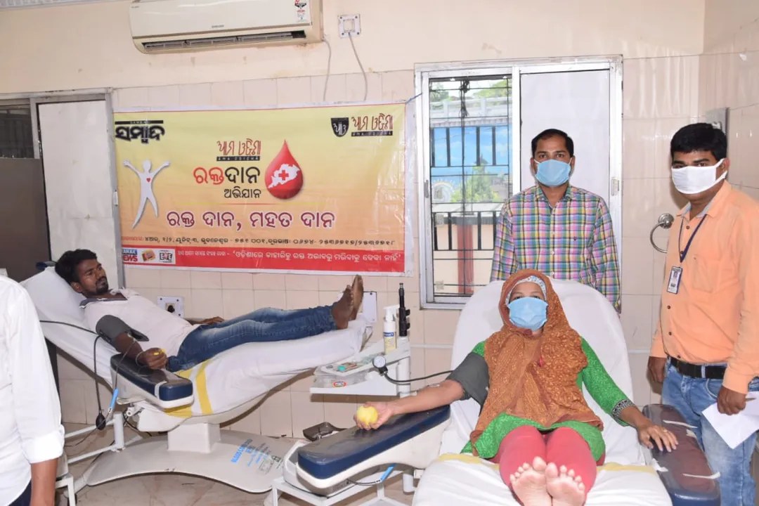  ବିପଦର ବନ୍ଧୁ...ପ୍ରକୃତ ହିରୋ: ଅନ୍ୟମାନଙ୍କ ପାଇଁ ପ୍ରେରଣା ସାଜିଲେ ୩୦ ଯୁବ ରକ୍ତଦାତା