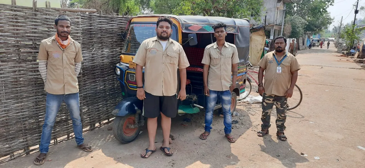  ଲକଡାଉନ କୋହଳ ପରେ ବି  ଅଟୋ ଓ ରିକ୍ସା ଚାଳକ ଦୁର୍ଦ୍ଦିନରେ, ହାତବାନ୍ଧି ବସିଛନ୍ତି ଚାଳକ, ଦୋହଲି ଗଲାଣି ଆର୍ଥିକ ସ୍ଥିତି