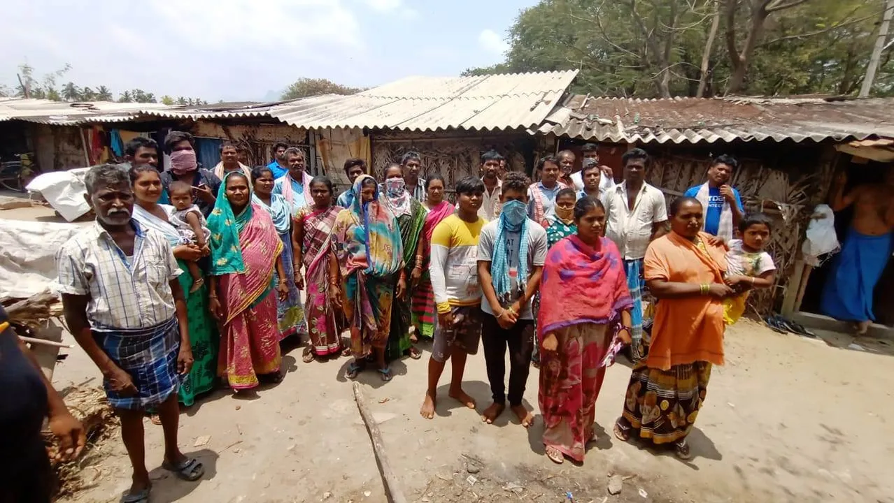  ତାମିଲନାଡ଼ୁରେ ଫସିଲେ ଗୁଣପୁର ଶ୍ରମିକ: ସରକାରୀ ସହାୟତା ସମୁଦ୍ରକୁ ଶଙ୍ଖେ, ଭୋକ-ଉପାସରେ କଟୁଛି ଦିନ