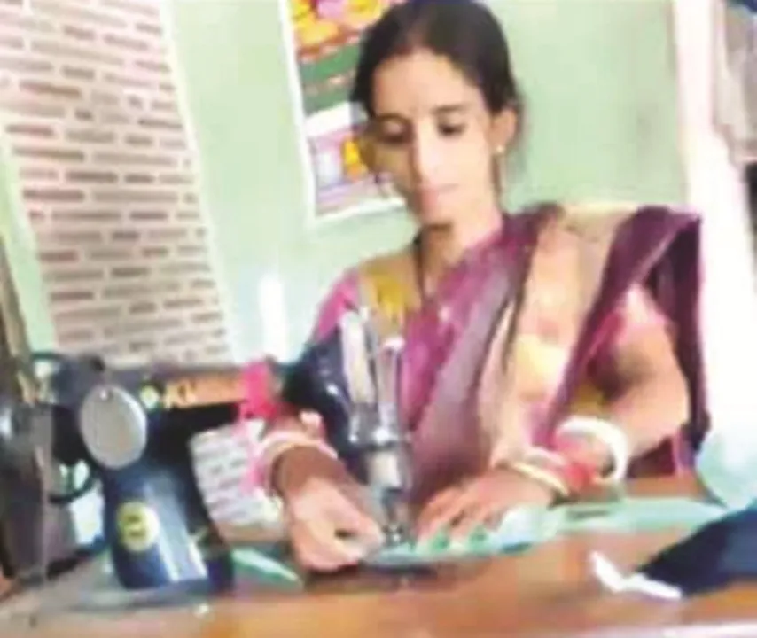  ‘ଭଉଣୀ ତମକୁ ପ୍ରଣାମ...’ : ମିନାକ୍ଷୀଙ୍କୁ ପ୍ରଶଂସା କଲେ ଧର୍ମେନ୍ଦ୍ର
