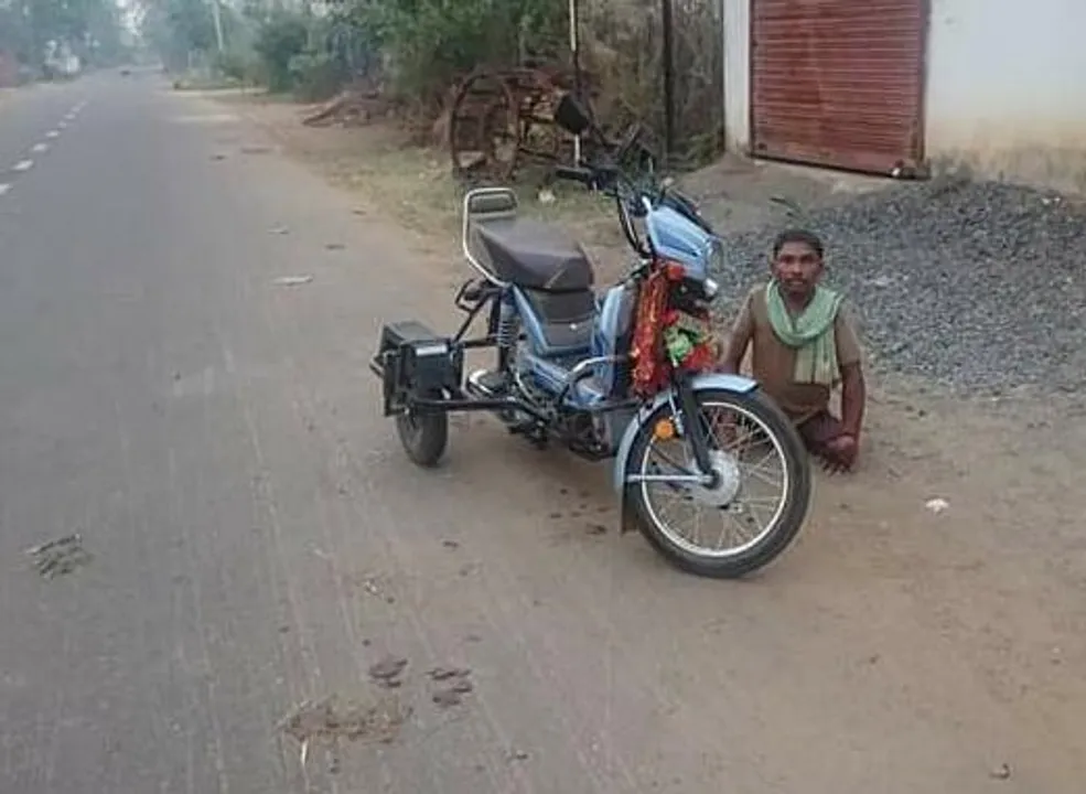  ପୁଲିସ ଖାକିରେ ପୁଣି ଦାଗ: ବାଇକ ଜବତ ଆଳରେ ଦିବ୍ୟାଙ୍ଗଙ୍କଠୁ ଟଙ୍କା ଅସୁଲି!