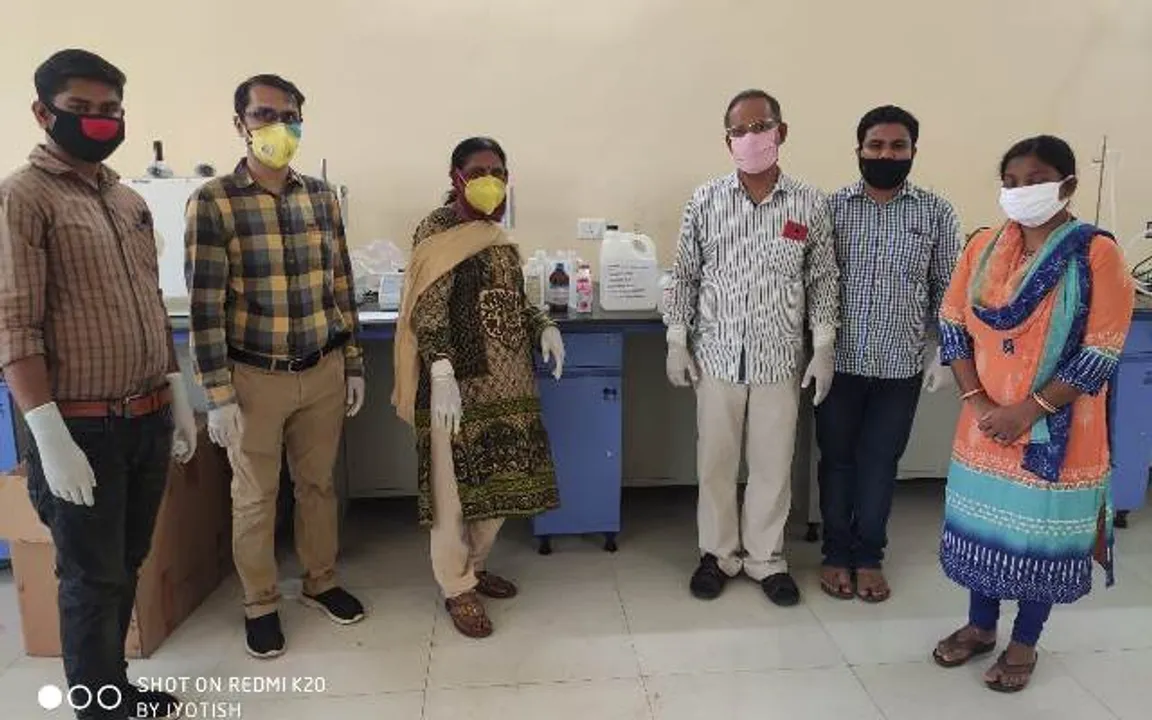  ପିଆର୍‌ଏମ୍‌ରେ ପ୍ରସ୍ତୁତ ହେଲା ହ୍ୟାଣ୍ଡ୍ ସାନିଟାଇଜର୍, ଅଭାବ ପୂରଣ କରିବ ଫାର୍ମାକୋଲୋଜି ବିଭାଗ 