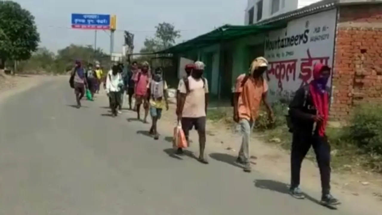  ସୁନ୍ଦରଗଡ ଜିଲ୍ଲାର କୁତ୍ରାକୁ ଫେରୁଥିବା ୨୮ ଶ୍ରମିକଙ୍କୁ ଅଟକାଇଲା ଝାଡ଼ଖଣ୍ଡ ପୁଲିସ