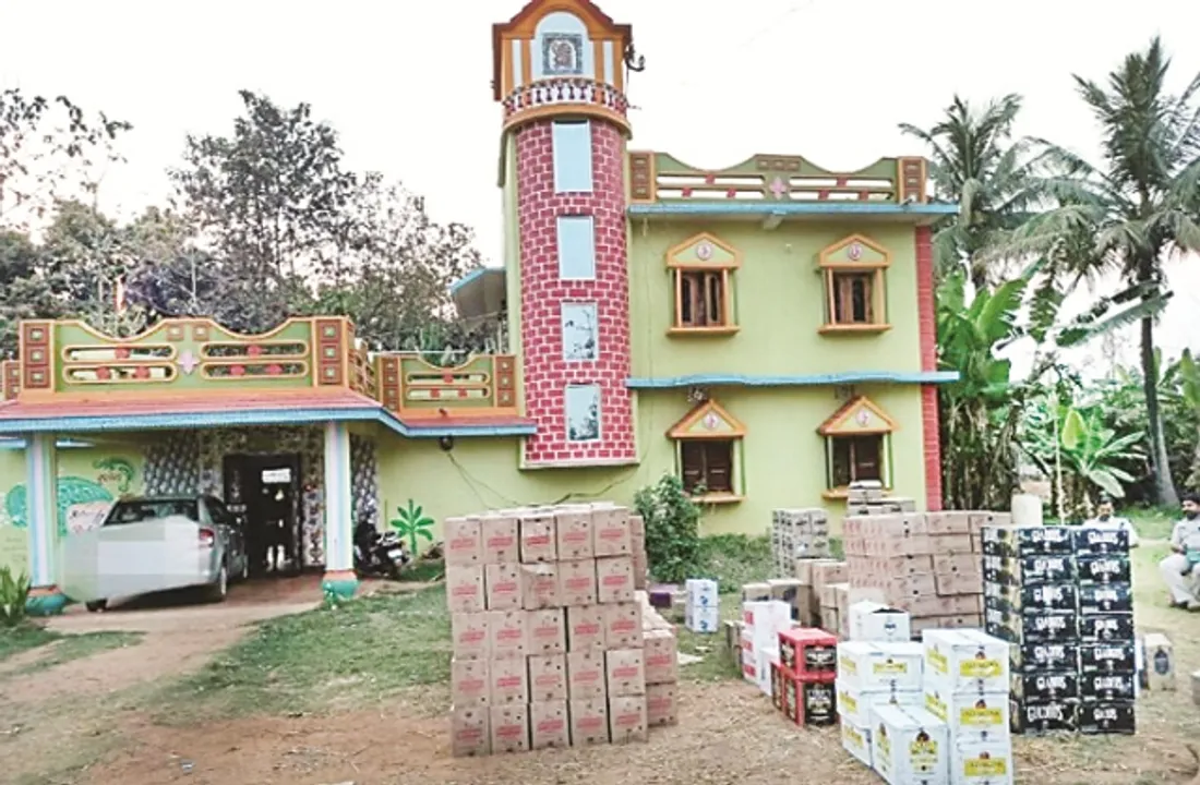  ଚୋରା ବେପାରୀଙ୍କ ହାତରେ ସରକାରୀ ମଦ!