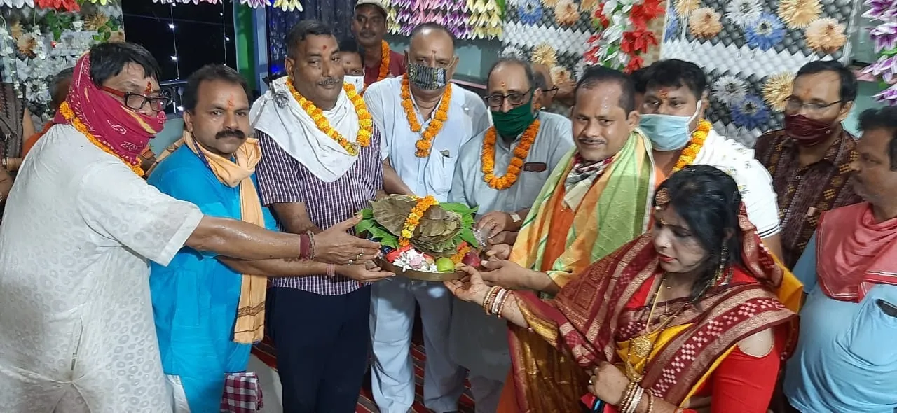  ପ୍ରଭୁ ଲିଙ୍ଗରାଜଙ୍କ ଶୀତଳଷଷ୍ଠୀକୁ ମିଳିଲା ଅନୁମତି, ସମ୍ବଲପୁରରେ ପତରପେଣ୍ଡି ଉତ୍ସବ ଅନୁଷ୍ଠିତ