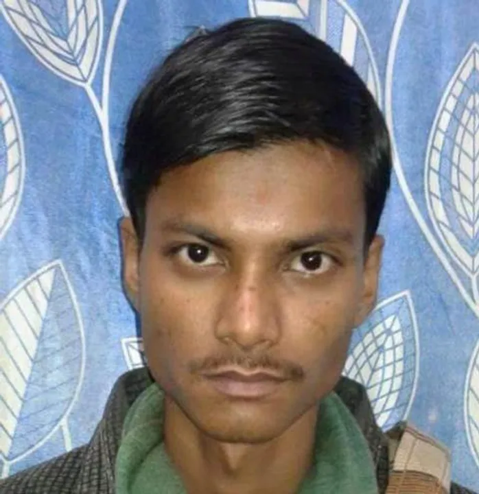  ବେକରେ ଲୁଗା ଦେଇ ଯୁବକଙ୍କ ଆତ୍ମହତ୍ୟା