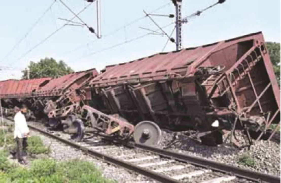  ବିନା ଇଞ୍ଜିନ୍‌ରେ ଗଡ଼ିଲା କୋଇଲା ବୋଝେଇ ଟ୍ରେନ୍‌, ୪ ୱାଗନ୍‌ ଲାଇନ୍‌ ଚ୍ୟୁତ