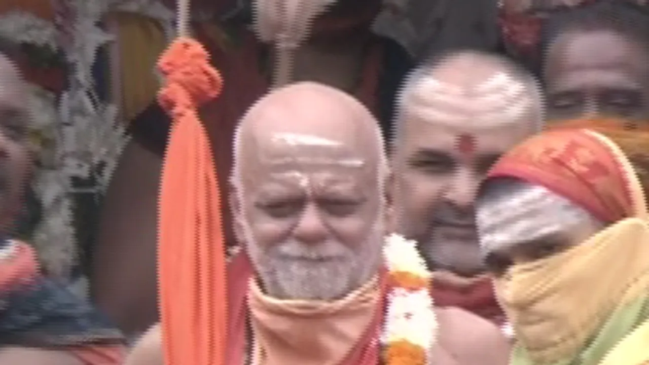  ରଥାରୂଢ଼ ୩ ଠାକୁରଙ୍କୁ ଦର୍ଶନ କଲେ ଜଗଦଗୁରୁ ଶଙ୍କରାଚାର୍ଯ୍ୟ