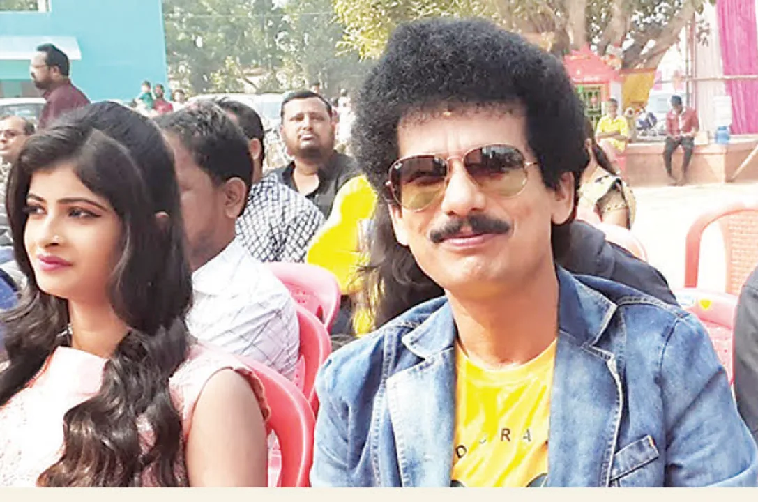  ରଜ ସିନେମା ସହିବ ୨କୋଟିର କ୍ଷତି ! ସଜ ହେଉଥିଲା ‘ବିଦ୍ୟାରାଣ’, ‘ଗାଁ’ର ନାଁ ଗାଲୁଆପୁର’