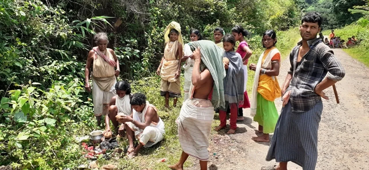  ରାୟଗଡ଼ା: ନିୟମଗିରିରେ ଡଙ୍ଗରିଆଙ୍କ ପିଡିକା ଯାତ୍ରା, ଫସଲକୁ ରୋଗ ପୋକ ଦାଉରୁ ରକ୍ଷା ପାଇଁ ଧରଣୀପେନୁକୁ ପୂଜା
