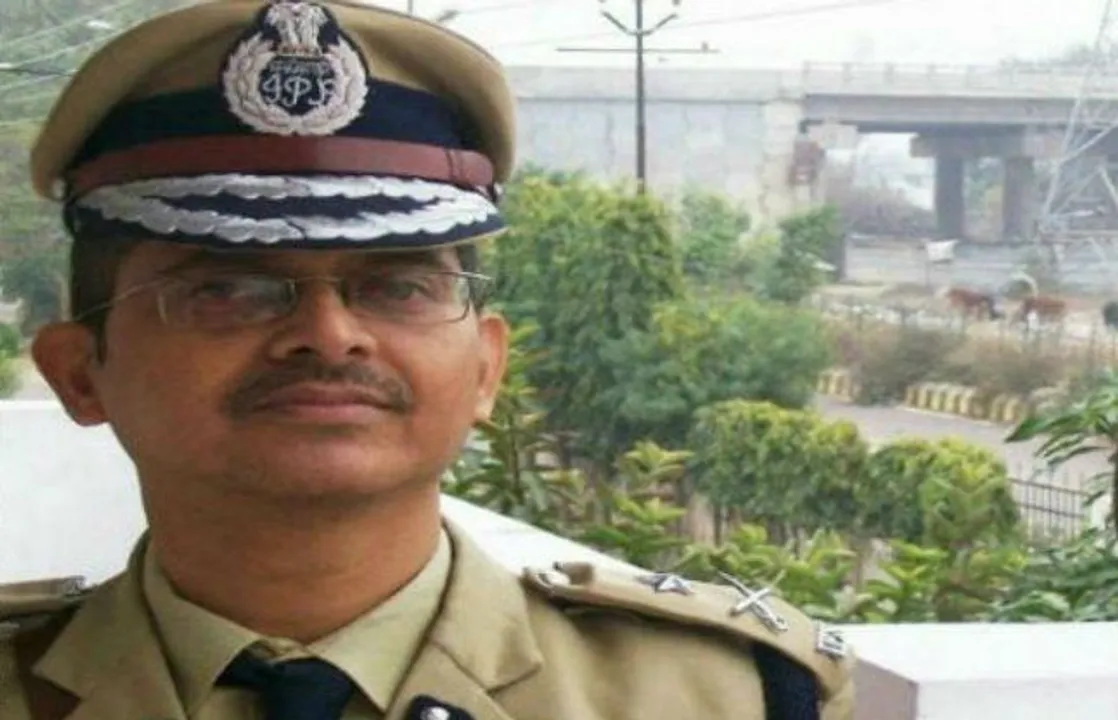 ମୃତ୍ୟୁ ପୂର୍ବରୁ ବିକାଶ ଦୁବେଙ୍କ ଏନକାଉଣ୍ଟର ହେବାର ଆକଳନ ଲଗାଇଥିଲେ ଏହି ଆଇପିଏସ୍ ଅଫିସର