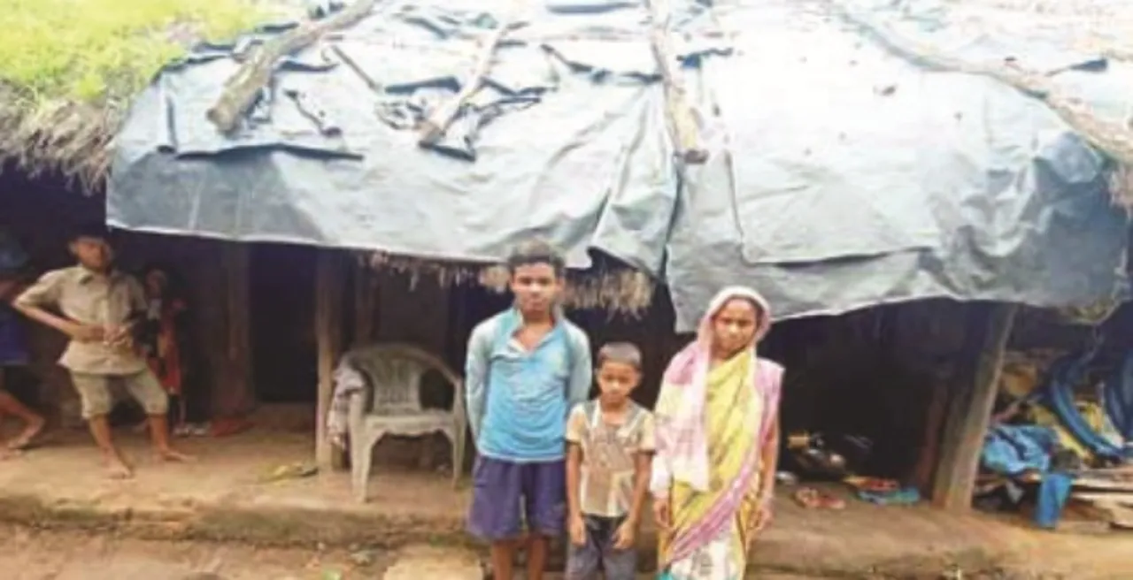  ଦଶପଲ୍ଲା ବ୍ଲକ୍‌ରେ ବାଟ ହୁଡ଼ୁଛି ସରକାରୀ ଯୋଜନା : ହିତାଧିକାରୀଙ୍କ ପେଟକୁ ଦାନା ନାହିଁ, ମୁଣ୍ତ ଗୁଞ୍ଜିବାକୁ ଘର ନାହିଁ