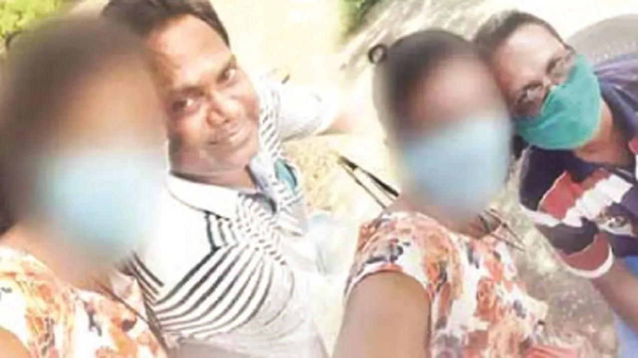  କ୍ୱାରାଣ୍ଟିନ୍‌ ସେଣ୍ଟର୍‌ରେ ପ୍ରବାସୀ ଯୁବତୀଙ୍କ ସହ ସେଲଫି ଭାଇରାଲ୍‌, ଫସିଲେ ୨ ଅଧିକାରୀ
