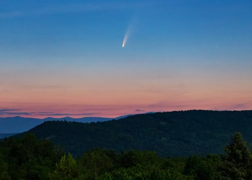  Astronomy Magazine 
