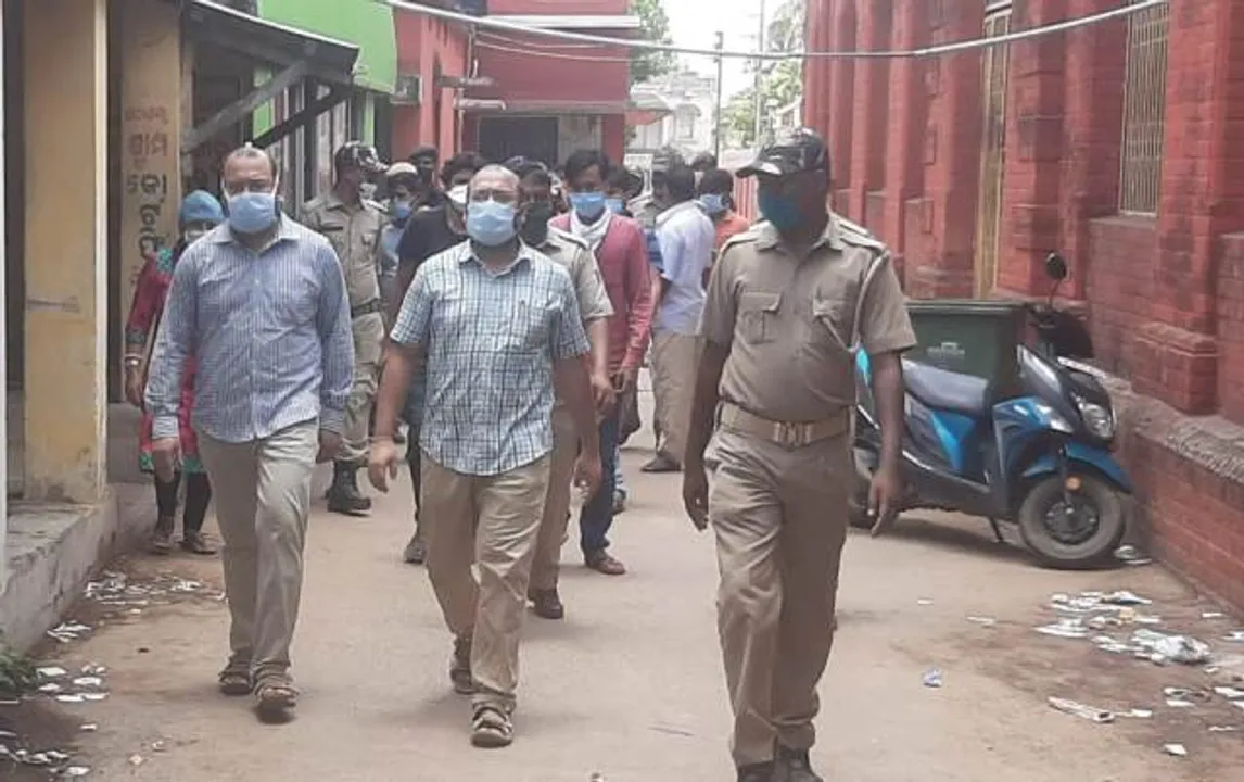  କେନ୍ଦ୍ରାପଡ଼ା: ପୁଲିସ୍ ଓ ସାମ୍ବାଦିକଙ୍କୁ ମାଡ଼ ମାରିଥିବା ଦୁଇ ଡାକ୍ତର କୋର୍ଟରୁ ଜାମିନ୍‌ ପାଇଗଲେ