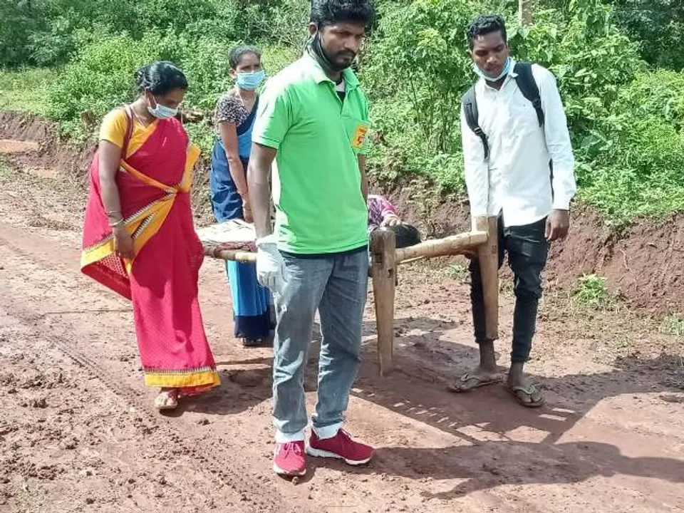  ଦୁର୍ଗମ ଅଞ୍ଚଳରେ ଥମୁନି ଜନନୀ ଯନ୍ତ୍ରଣା: କାଶୀପୁରରେ ଖଟିଆରେ ୨କିମି ବୁହାହେଲେ ଗର୍ଭବତୀ