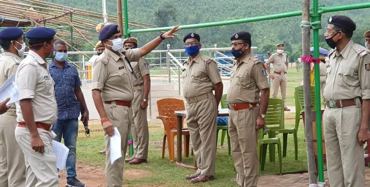  ରିଜର୍ଭ ପଡିଆ ଅନୁଧ୍ୟାନ କଲେ ଏସପି, ଫୁଲବାଣୀରେ ଖାଦ୍ୟ ଯୋଗାଣ ମନ୍ତ୍ରୀ ସ୍ବାଧୀନତା ଦିବସର ମୁଖ୍ୟଅତିଥି 