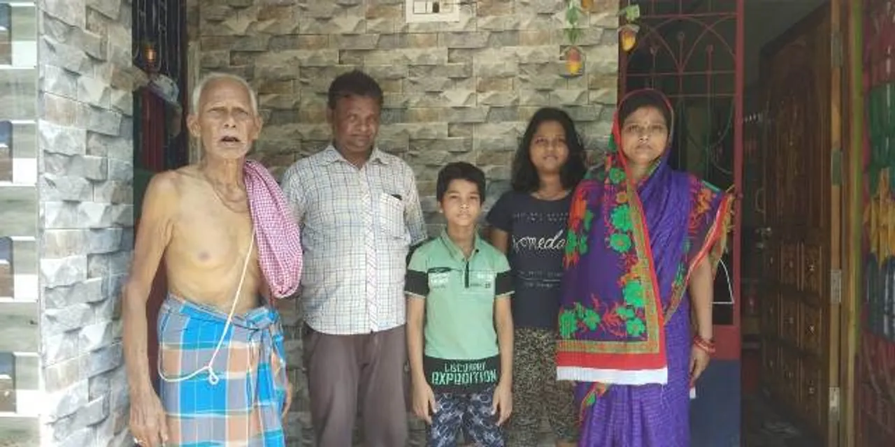  ଯାଜପୁର: ନଦୀ ଗର୍ଭରେ ଲୀନ ହୋଇଗଲା ଜୀବନଯାକର ଉପାର୍ଜନ, ସଂପର୍କୀୟଙ୍କ ଘରେ ମୁଣ୍ଡ ଗୁଞ୍ଜିଛନ୍ତି  ୫ ପ୍ରାଣୀ କୁଟୁମ୍ବ