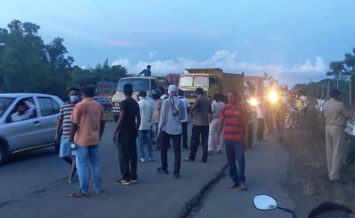 ଭଦ୍ରକରେ କରୋନା ଆକ୍ରାନ୍ତଙ୍କ ମୃତ୍ୟୁ ଘଟଣା : ଶବ ସତ୍କାରକୁ ନେଇ ଉତ୍ତେଜନା, ଜାତୀୟ ରାଜପଥ ଅବରୋଧ