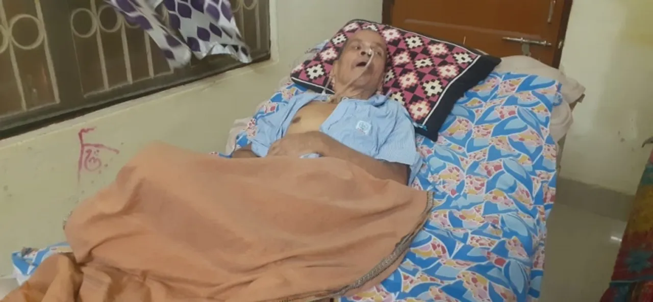  ନିଜ କର୍ମଚାରୀଙ୍କ ପ୍ରତି ସେସୁର ନ୍ୟାୟ! ବିଦ୍ୟୁତ୍‌ ଖୁଣ୍ଟରୁ ପଡ଼ି ଆହତ କର୍ମଚାରୀଙ୍କ ଦରମା, ପେନସନ୍‌ ବନ୍ଦ