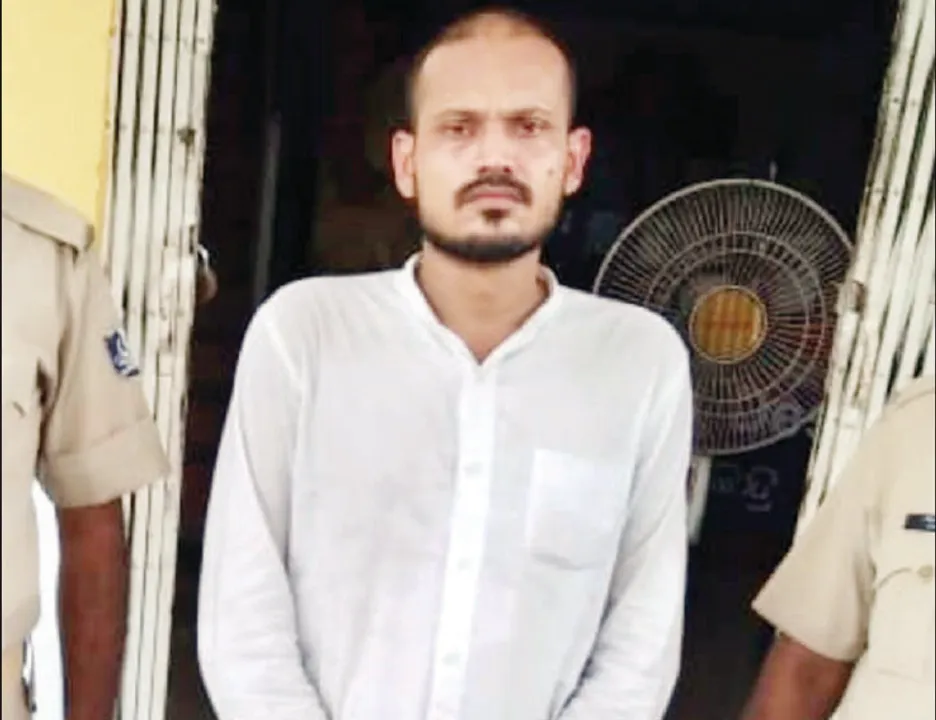  ଅନ୍ତଃରାଜ୍ୟ କୁଖ୍ୟାତ ଏଟିଏମ୍‌ ଠକ ଗିରଫ, ସାହାଯ୍ୟ ଆଳରେ ଆକାଉଣ୍ଟ ଖାଲି କରିଦେଉଥିଲା