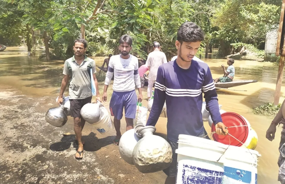  ବନ୍ୟାଞ୍ଚଳରେ ପାଣି ଅମୂଲମୂଲ : ଗରାଏ ପାଣିକୁ ୧୦୦ରୁ ୩୦୦ ଟଙ୍କା