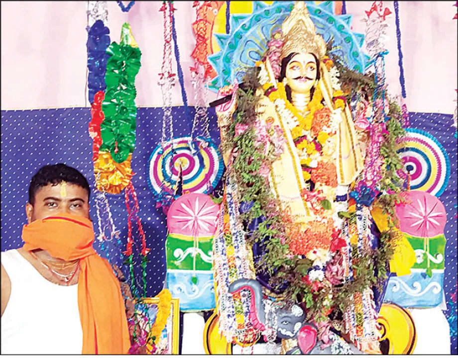  ଫିକା ପଡ଼ିଲା ମହୋତ୍ସବ, ଶିଳ୍ପାଞ୍ଚଳରେ ନିରାଡ଼ମ୍ବର ବିଶ୍ବକର୍ମା ପୂଜା