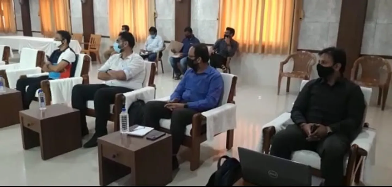  ଶ୍ରୀମନ୍ଦିର ଦ୍ୱାରରେ ରୁପା ଛାଉଣି ନେଇ ବୈଠକ