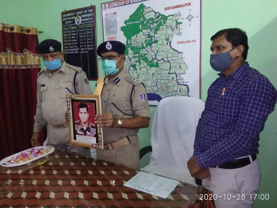  ବୀରମହାରାଜପୁର ଆଦର୍ଶ ଥାନାରେ ଦୁଇ ବୀର ସହିଦଙ୍କ ଫଟୋଚିତ୍ର ଉନ୍ମୋଚିତ