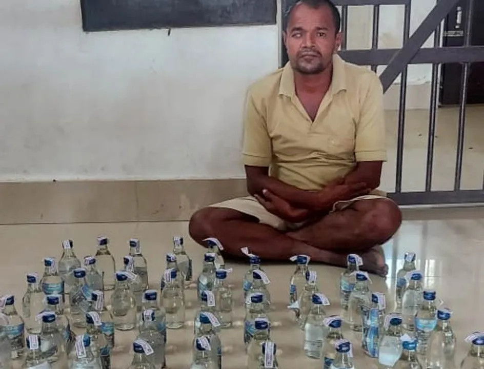  ୫୦ ବୋତଲ ଆସ୍କା-୪୦ ଜବତ, ଜଣେ ଗିରଫ