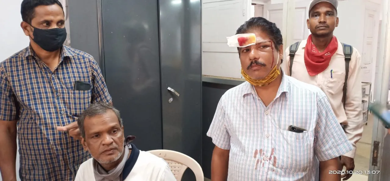  ଖୋର୍ଦ୍ଧା ଜିଲ୍ଲା ମୁଖ୍ୟ ଡାକଘରେ ଦୁଇ କର୍ମଚାରୀଙ୍କ ମଧ୍ୟରେ ମାରପିଟ, ଜଣେ ଆହତ