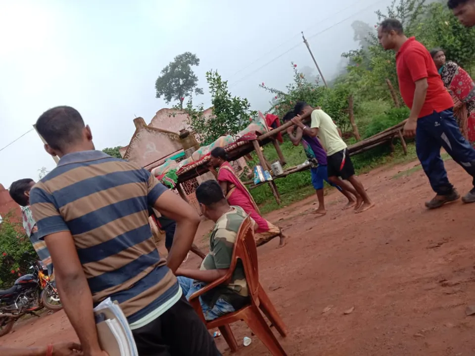  ମାଲକାନଗିରି :  ପୁଲିସ ଇନଫର୍ମର ସଂଦେହରେ ଜଣକୁ ହତ୍ୟା କଲେ ମାଓବାଦୀ, ୨ ଗୁରୁତର