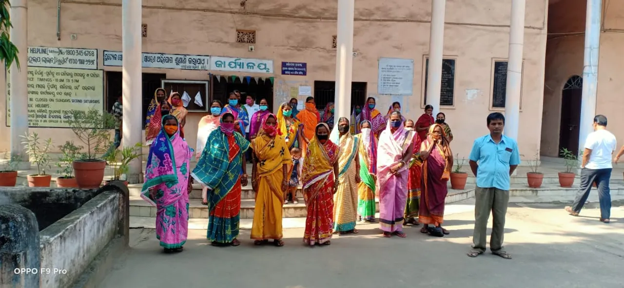  ସାନକାକୁଡ଼ିଆରେ ପାନୀୟ ଜଳ ଅଭାବ, ବ୍ଲକ ଅଫିସରେ ଲୋକମାନଙ୍କ ବିକ୍ଷୋଭ