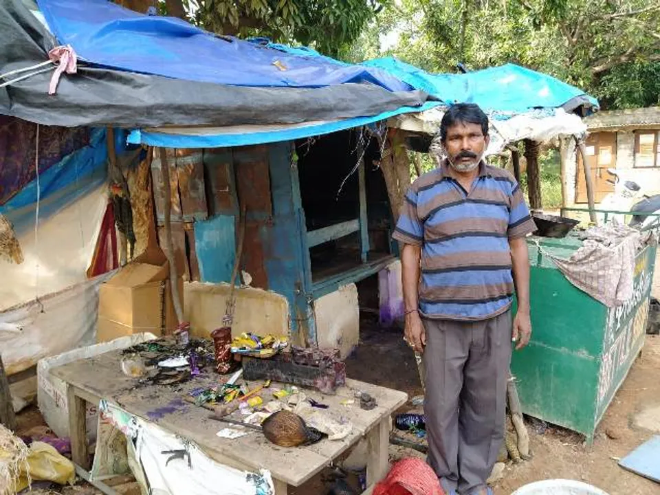  ବାମରା: ଦୁଇଟି ଦୋକାନରେ ଅଗ୍ନିକାଣ୍ଡ, ପୋଡ଼ିଗଲା ଲକ୍ଷାଧିକ ଟଙ୍କାର ସାମଗ୍ରୀ