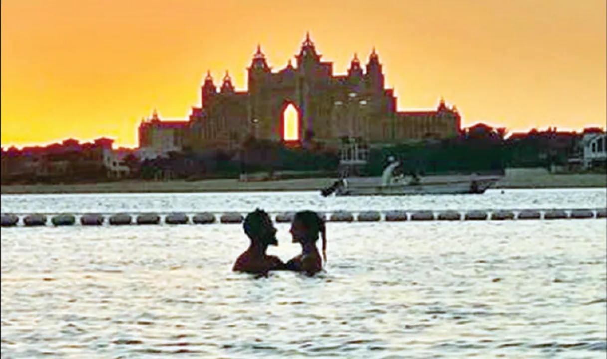  ବିରୁଷ୍କାଙ୍କ ଫଟୋ ଉଠାଇଲେ ଡି’ଭିଲିୟର୍ସ