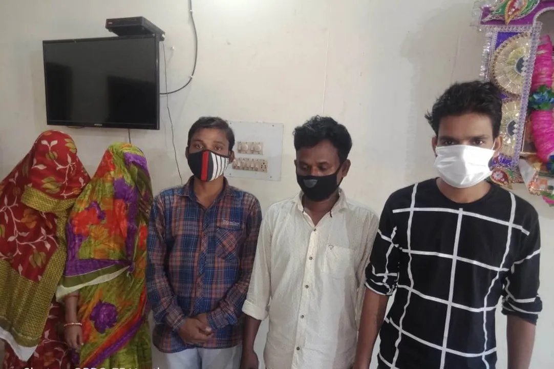  ୩୦୧ ଗ୍ରାମ ଓଜନର ବ୍ରାଉନ ସୁଗାର ଜବତ; ୨ ମହିଳାଙ୍କ ସମେତ ୫ଜଣ ଗିରଫ