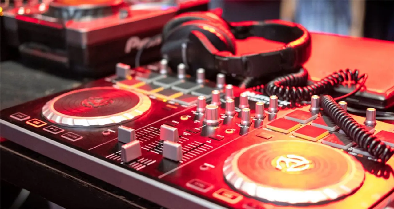  
Digital DJ Tips 