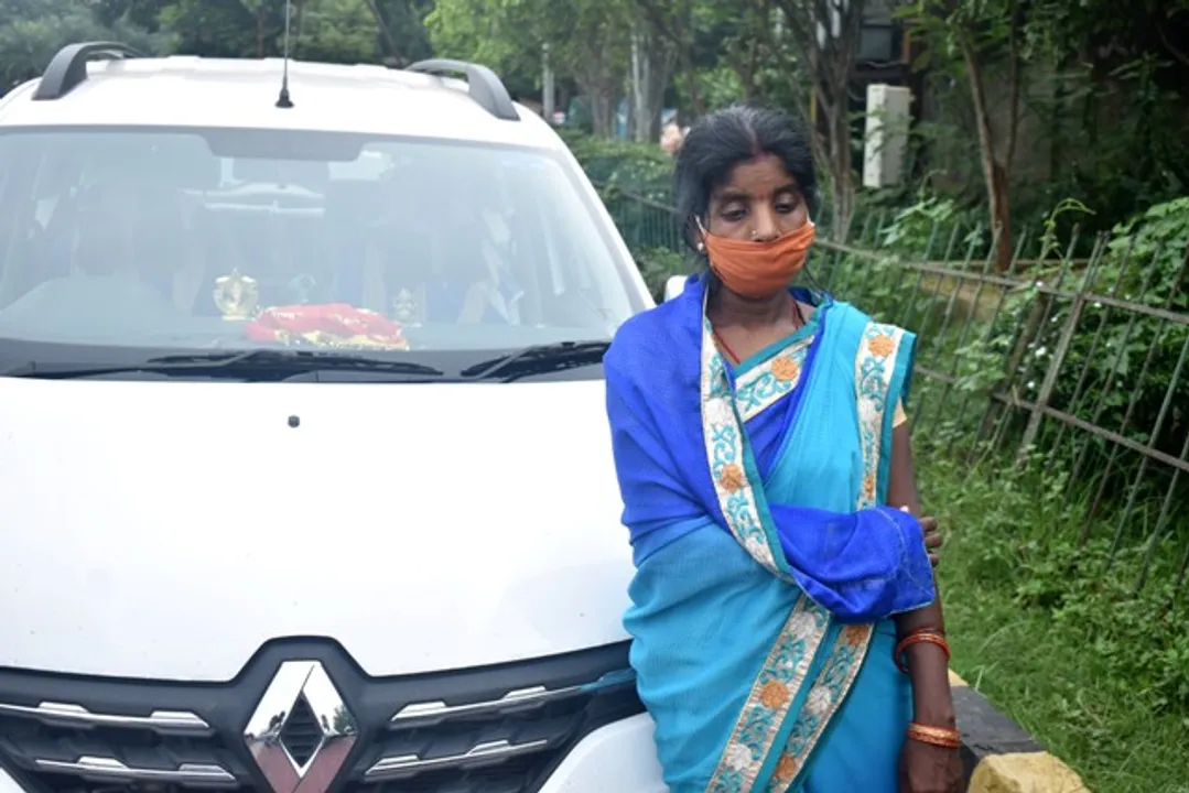  ପେଟ୍ରୋଲ ପମ୍ପରେ ବିସ୍ଫୋରଣ ଘଟଣା : କୁଆଡ଼େ ଗଲେ ସୀମାଞ୍ଚଳ? ସାଇଟ୍‌ ଇଞ୍ଜିନିୟର୍‌ ଭାବେ କାର୍ଯ୍ୟ କରୁଥିଲେ