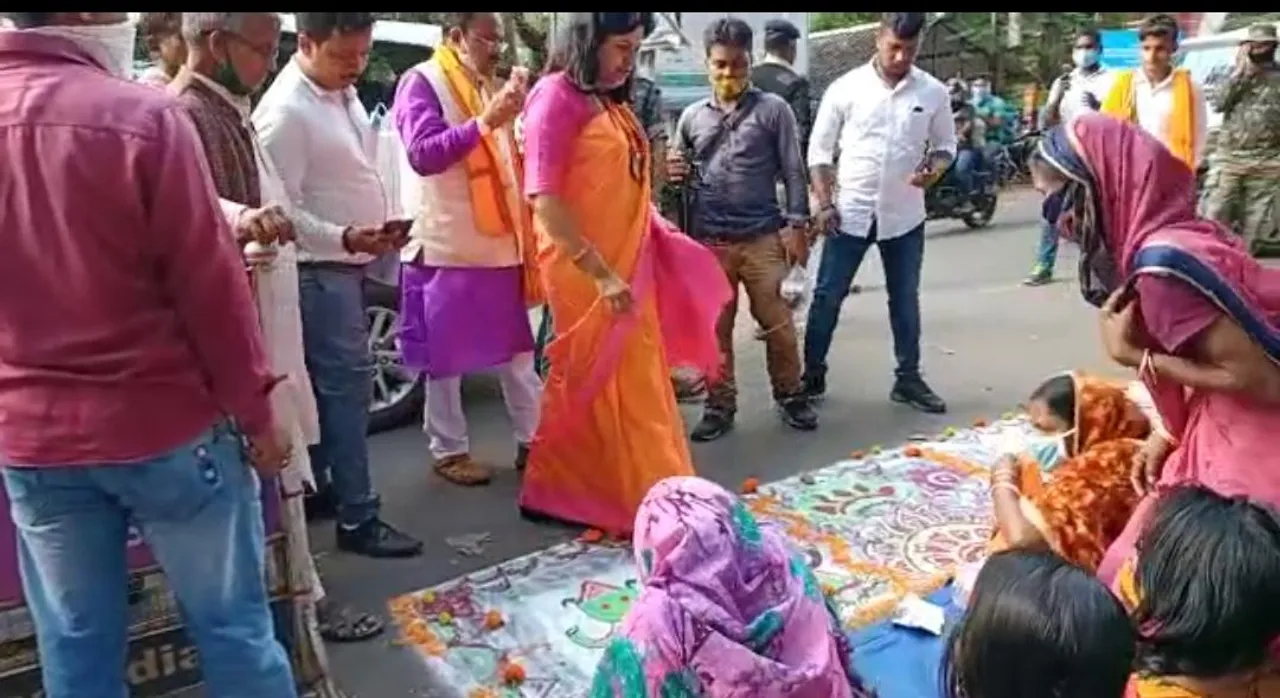  ନାଗାର୍ଜୁନ ବେଶ ଦିନ ମହାପ୍ରଭୁଙ୍କ ଚିତ୍ର ଉପରେ ପାଦ ଦେଲେ ଭୁବନେଶ୍ବର ସାଂସଦ, ବାରିପଦା ଟାଉନ୍‌ ଥାନାରେ ଏତଲା