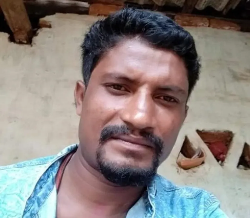  ପୋଲ ତଳୁ ଯୁବକଙ୍କ ଶବ ଉଦ୍ଧାର; ବସ୍‌ଷ୍ଟାଣ୍ଡରେ ମାରପିଟ୍‌ ପରେ ନିଖୋଜ ଥିଲେ