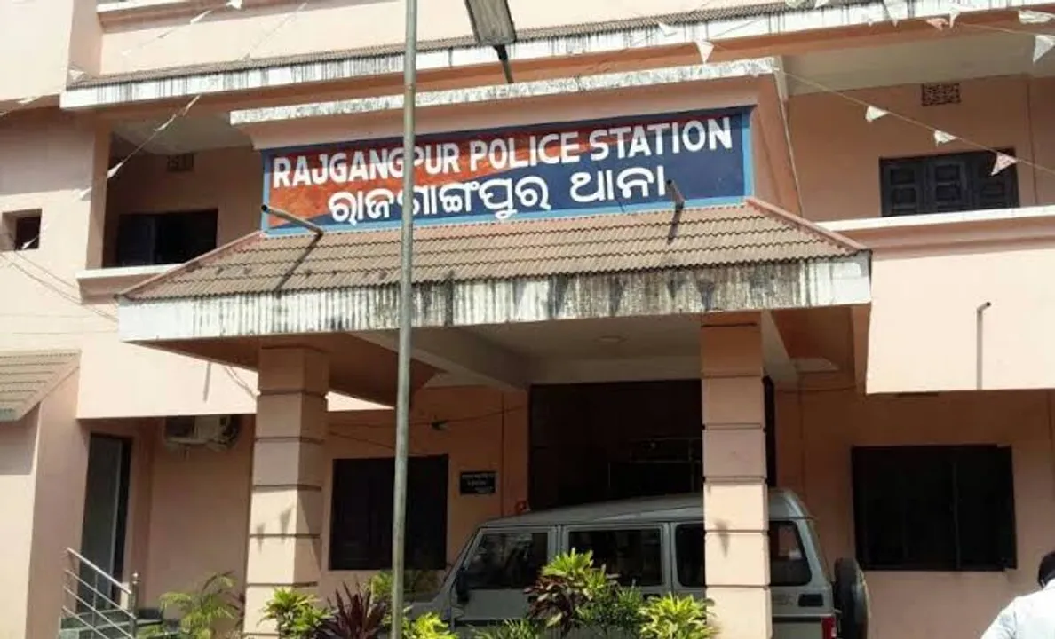  ରାଜଗାଙ୍ଗପୁର ହାଜତ ମୃତ୍ୟୁ ମାମଲା: ଅଭିଯୁକ୍ତ ପୁଲିସ ଇନ୍ସପେକ୍ଟରଙ୍କୁ ସୁରକ୍ଷା କାହିଁକି?