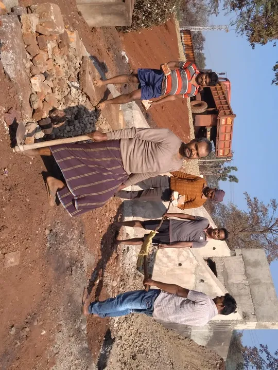  ଶୁଣିଲାଣି ଜାତୀୟ ରାଜପଥ; ନିଜେ ରାସ୍ତା ନିର୍ମାଣ କଲେ ବସ୍ତିବାସିନ୍ଦା