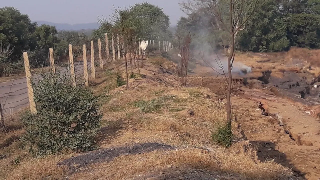  ଏମସିଏଲ୍‌ : ଭିତରେ ଭିତରେ ଜଳୁଛି କୋଇଲା, ଧସୁଛି ରାସ୍ତା