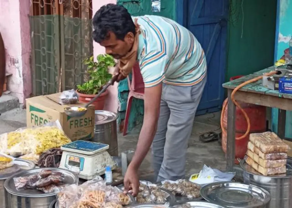  ଜୀବନ ସଂଗ୍ରାମରେ ବିଜୟ, ଆଉ ନାହିଁ ‘କଟକି ମିକ୍ସଚର’ର ଚାହିଦା